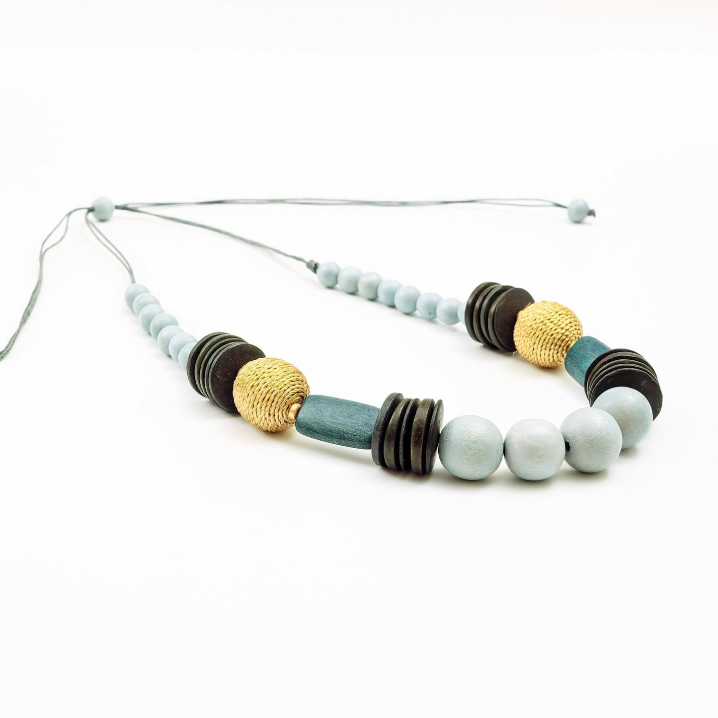 Grey Bead Necklace - Bombon Artisan Necklace | LIKHÂ